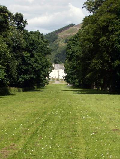 TraquairHouse.jpg.jpg